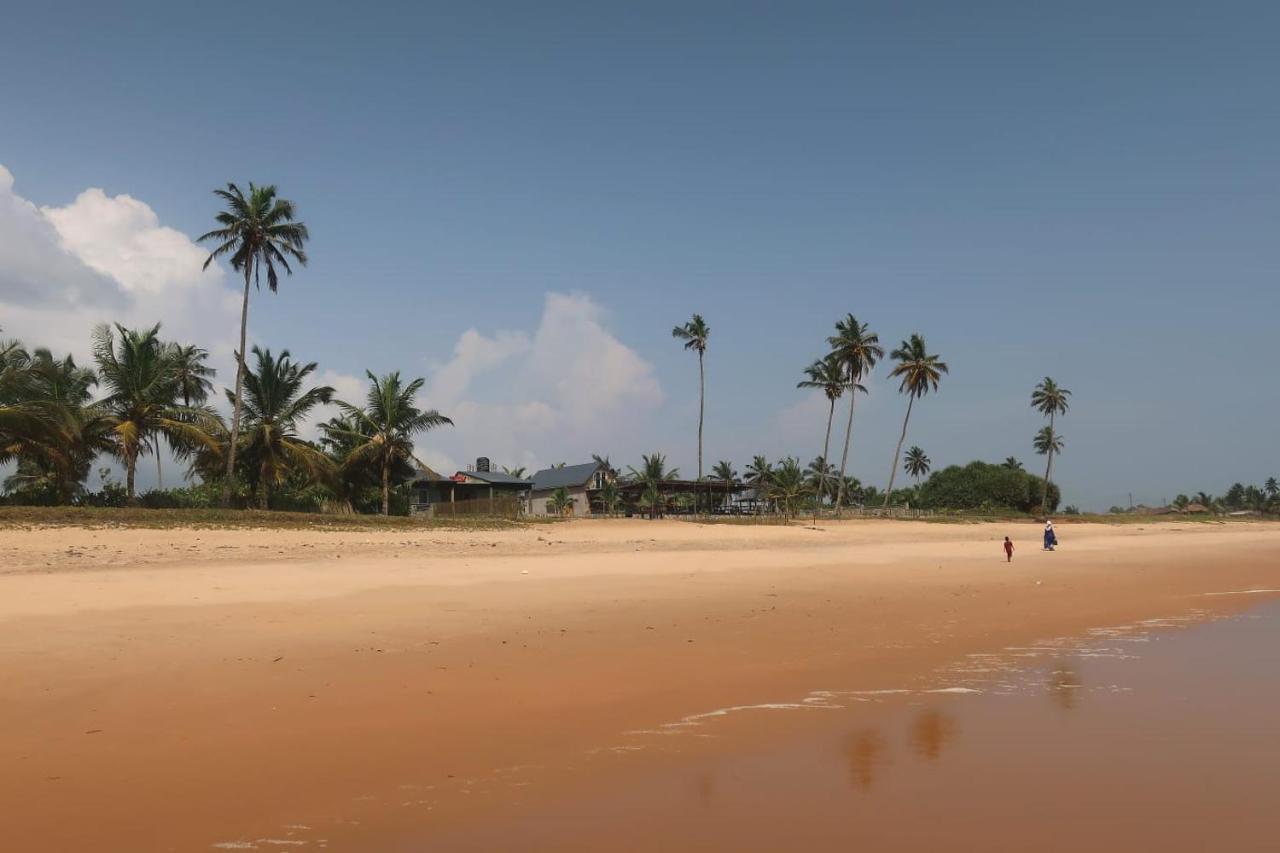 Afro Beach Eco Resort Butre 外观 照片