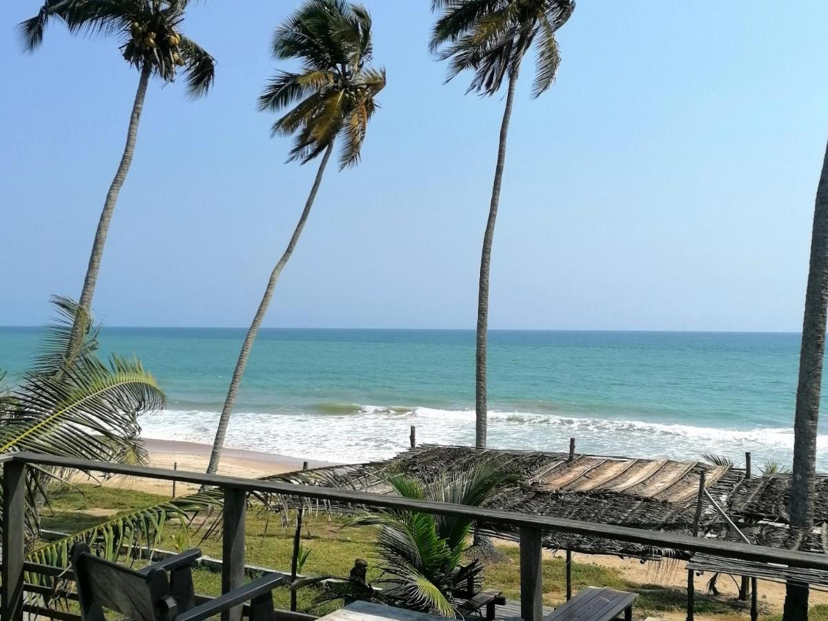 Afro Beach Eco Resort Butre 外观 照片
